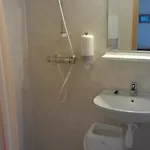 Holmavatn Ungdoms Og Misjonssenter *