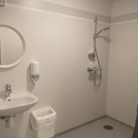 Holmavatn Ungdoms Og Misjonssenter *