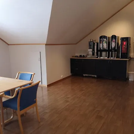 Holmavatn Ungdoms Og Misjonssenter *