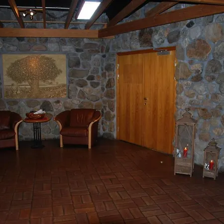 Holmavatn Ungdoms Og Misjonssenter Hotel